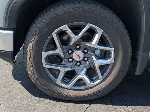 Used 2025 GMC Sierra 1500 SLT w/ SLT Premium Plus Package AWD/4WD image 10