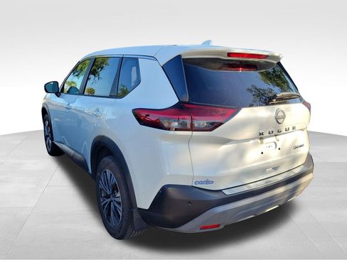 Used 2023 Nissan Rogue SV image 15