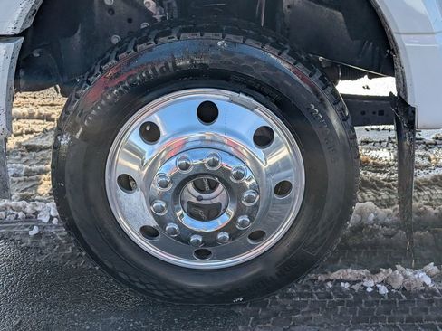 Used 2025 Ford F450 XLT w/ FX4 Off-Road Package image 13