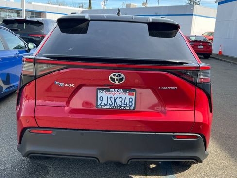 Used 2023 Toyota bZ4X Limited image 5