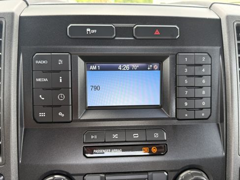 Used 2022 Ford F250 XL w/ Power Equipment Group AWD/4WD image 22