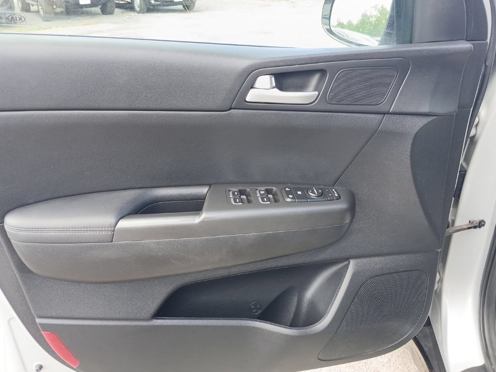 Used 2020 Kia Sportage S AWD/4WD image 23