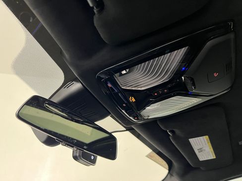 Used 2021 BMW X5 M50i w/ Executive Package image 19