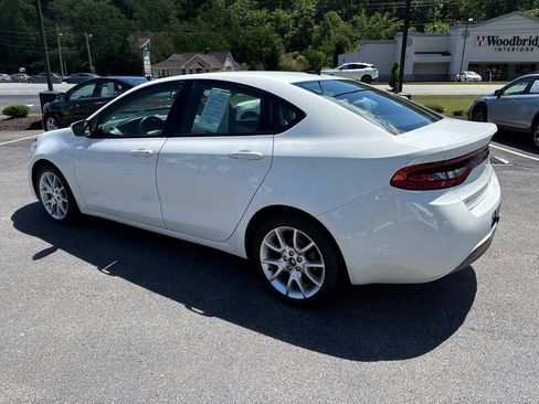 Used 2013 Dodge Dart SXT w/ Popular Equipment Group FWD image 3