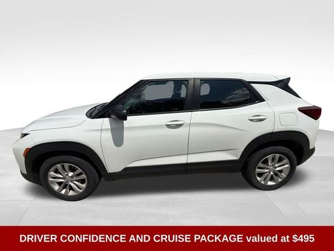 Used 2022 Chevrolet TrailBlazer LS FWD image 3