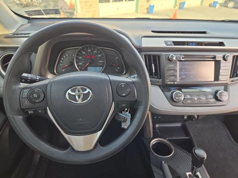 Used 2015 Toyota RAV4 XLE image 30