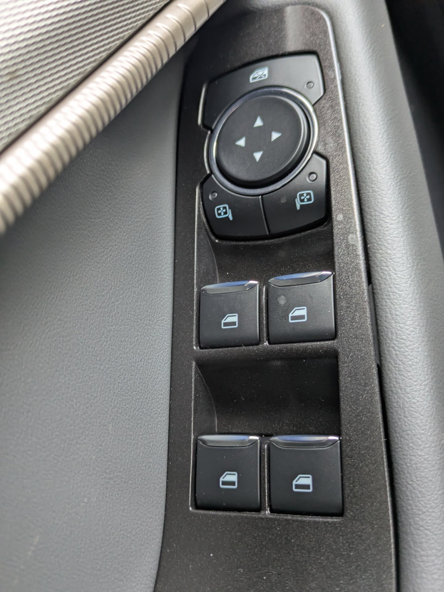 New 2026 Ford Explorer Active w/ Active Comfort Package AWD/4WD image 29