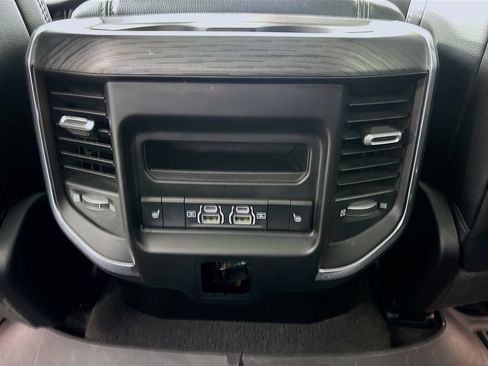 Used 2024 RAM 1500 Laramie AWD/4WD image 27
