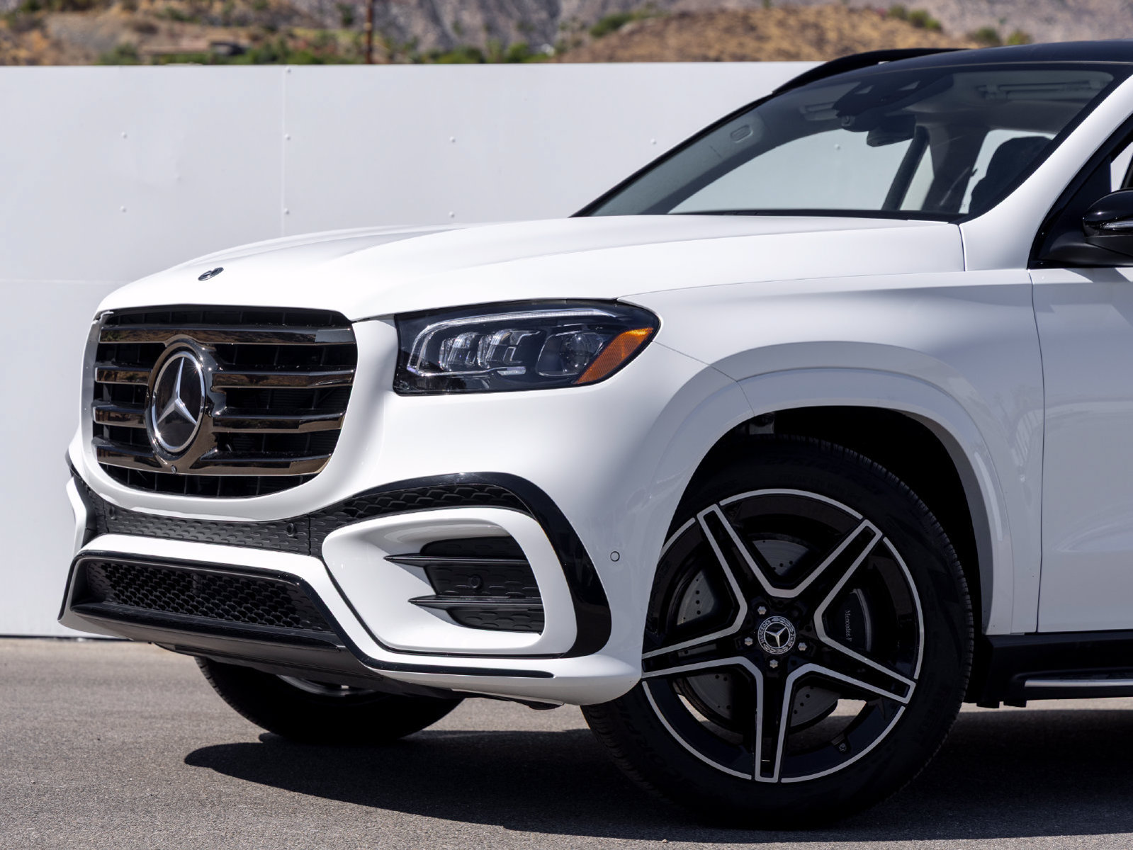 Certified 2026 Mercedes-Benz GLS 450 4MATIC image 2