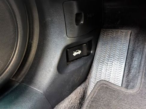 Used 2004 Honda Accord EX image 30