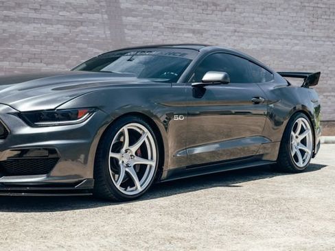 Used 2017 Ford Mustang GT Premium w/ GT Performance Package RWD image 48