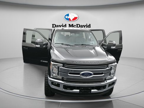 Used 2017 Ford F250 Lariat w/ Lariat Value Package AWD/4WD image 49