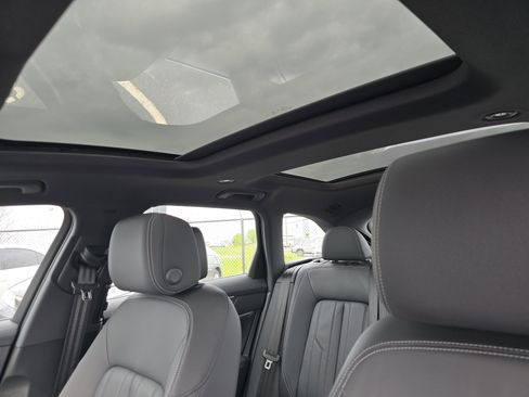 Used 2020 Audi A6 3.0T allroad Premium Plus w/ Audi Side Assist Package image 9