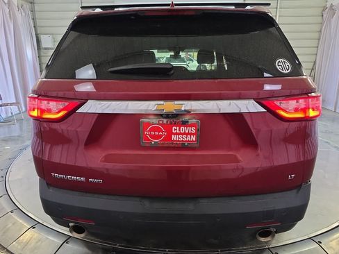 Used 2021 Chevrolet Traverse LT w/ LT Premium Package AWD/4WD image 8