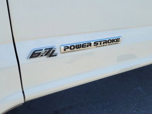 Used 2022 Ford F350 Platinum image 17