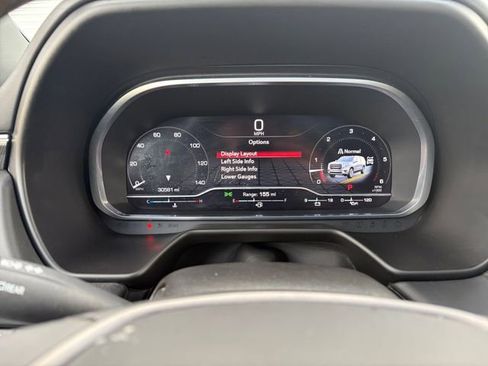 Used 2023 GMC Yukon XL AT4 w/ AT4 Premium Package image 9