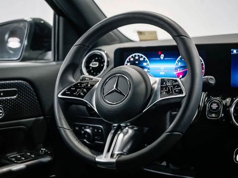Used 2026 Mercedes-Benz GLA 250 GLA 250 image 14