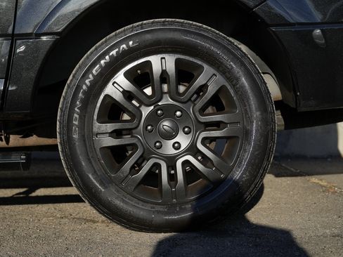 Used 2013 Ford Expedition EL Limited image 14