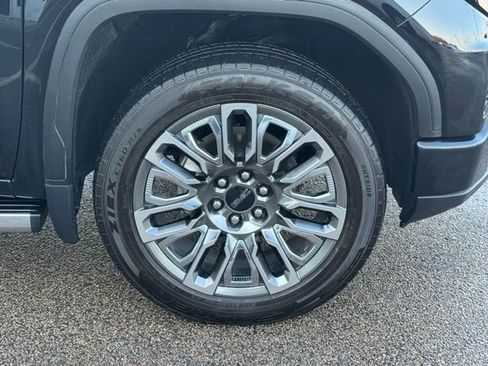 Used 2024 GMC Sierra 1500 Denali Ultimate image 18