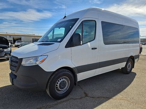 Used 2025 Mercedes-Benz Sprinter 2500 image 2