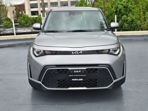 Used 2023 Kia Soul LX w/ LX Technology Package FWD image 9