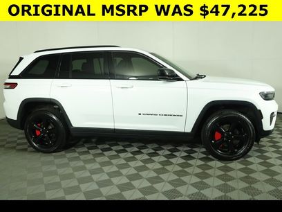 Used 2022 Jeep Grand Cherokee Altitude