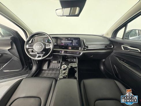 Certified 2025 Kia Sportage EX AWD/4WD image 4