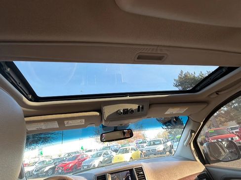 Used 2015 Nissan Armada Platinum w/ 2nd Row Captain Seat Package AWD/4WD image 12