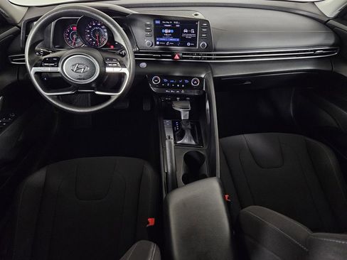 Used 2022 Hyundai Elantra SEL FWD image 7