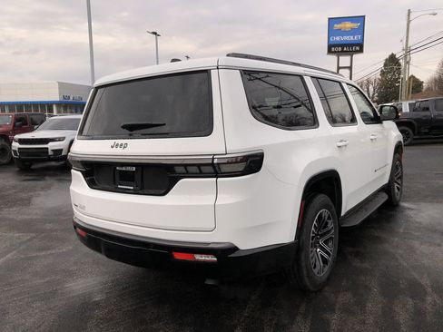 New 2026 Jeep Grand Wagoneer 4WD image 13