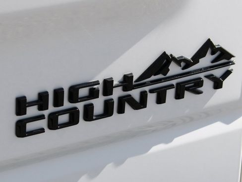 Used 2024 Chevrolet Silverado 1500 High Country image 51