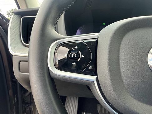 Certified 2025 Volvo XC60 B5 Plus AWD/4WD image 30