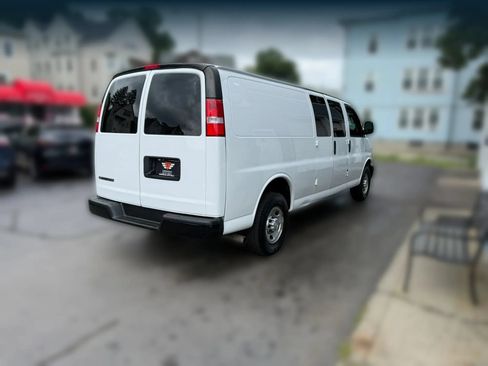 Used 2021 Chevrolet Express 2500 Extended w/ Driver Convenience Package RWD image 5