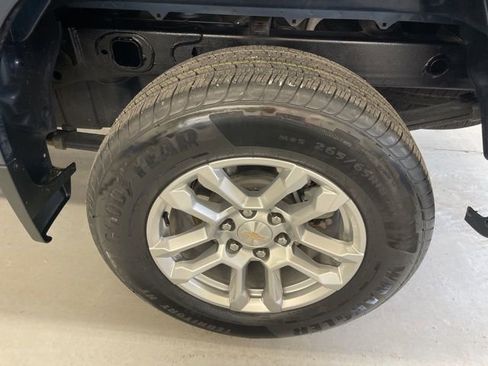 Used 2022 Chevrolet Silverado 1500 LT image 10