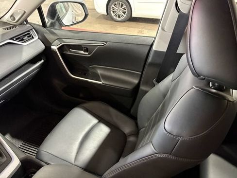 Used 2024 Toyota Tundra SR5 w/ SR5 Convenience Package AWD/4WD image 40
