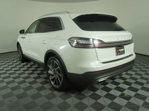 Used 2022 Lincoln Nautilus Reserve w/ Equipment Group 201A FWD image 5