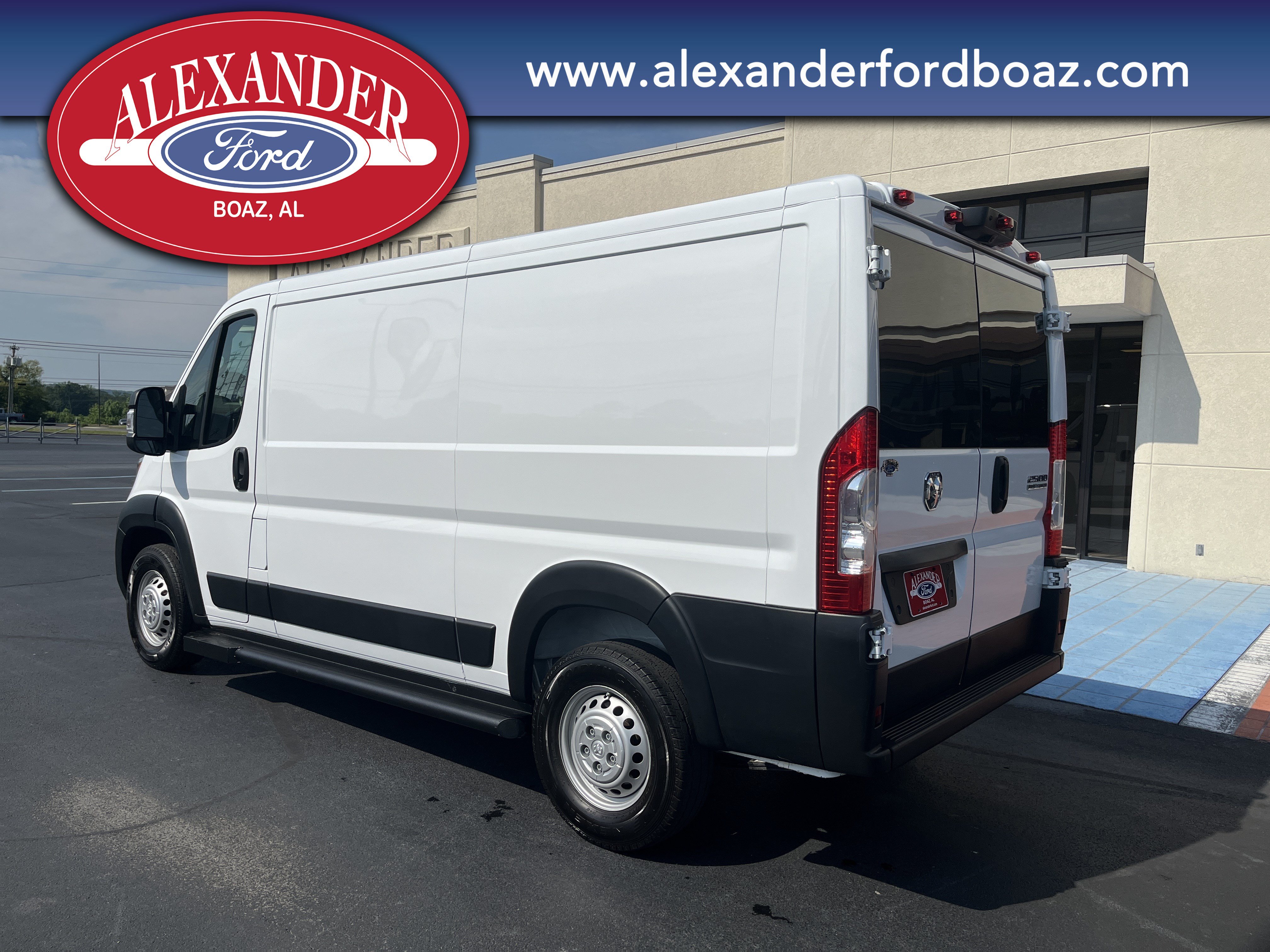 Used 2025 RAM ProMaster 2500 w/ U-Haul Equipment Group FWD image 2