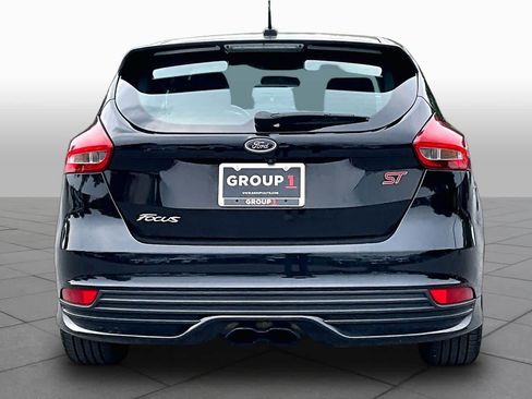 Used 2016 Ford Focus ST FWD image 5