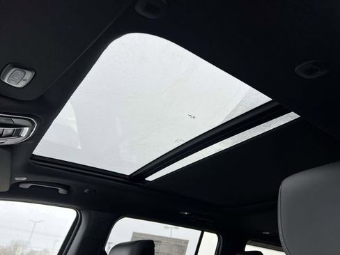 New 2026 Jeep Grand Wagoneer Limited w/ Premium Group II image 20