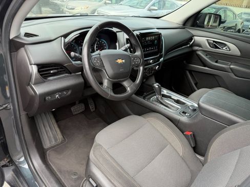 Used 2018 Chevrolet Traverse LT AWD/4WD image 17