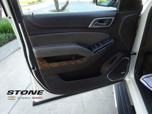 Used 2015 GMC Yukon Denali w/ Open Road Package AWD/4WD image 27