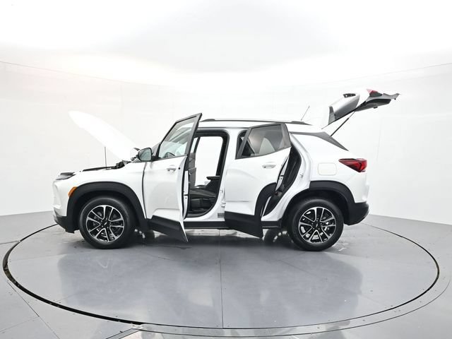 Used 2024 Chevrolet TrailBlazer LT FWD image 27
