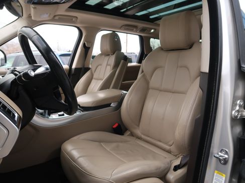 Used 2016 Land Rover Range Rover Sport HSE image 12