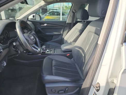 Used 2021 Audi Q5 Premium Plus w/ Premium Plus Package AWD/4WD image 3