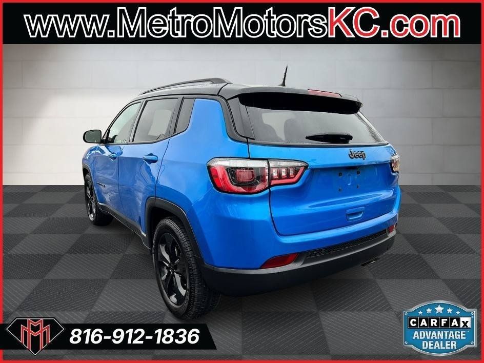 Used 2019 Jeep Compass Latitude FWD image 3