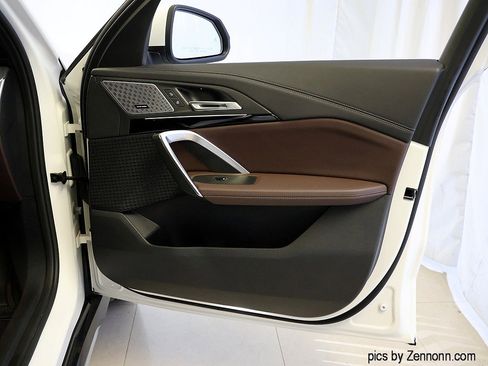 Certified 2025 BMW X1 xDrive28i w/ Technology Package image 35