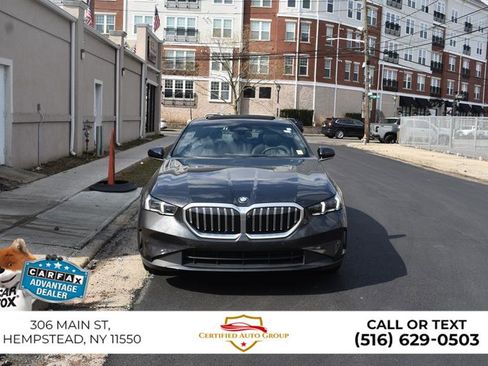 Used 2025 BMW 530i image 3