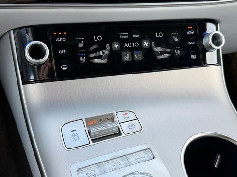 New 2026 Genesis GV70 2.5T Advanced AWD/4WD image 26