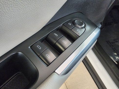 Used 2026 Chevrolet Traverse LT w/ Driver Confidence Package FWD image 17