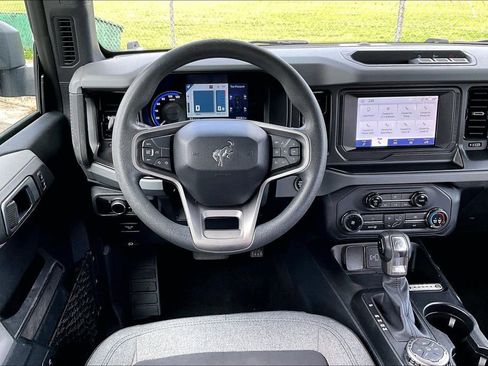 Used 2023 Ford Bronco 4-Door image 5